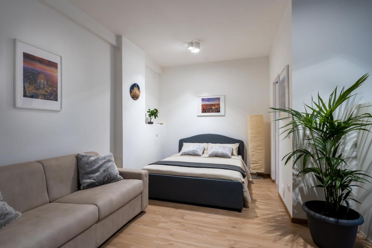 Suite 1,2 Porta Milano Centro Parking Free Exteriör bild